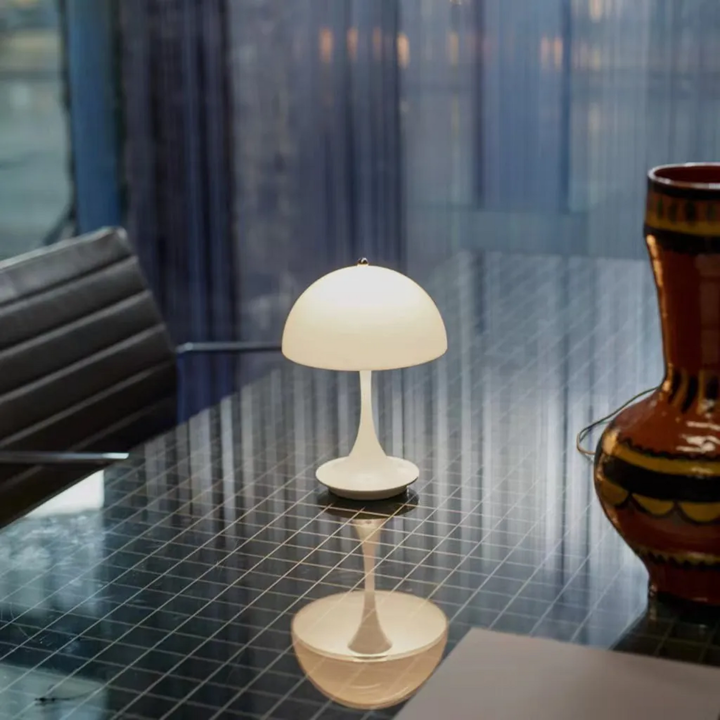 Table lamp mushroom