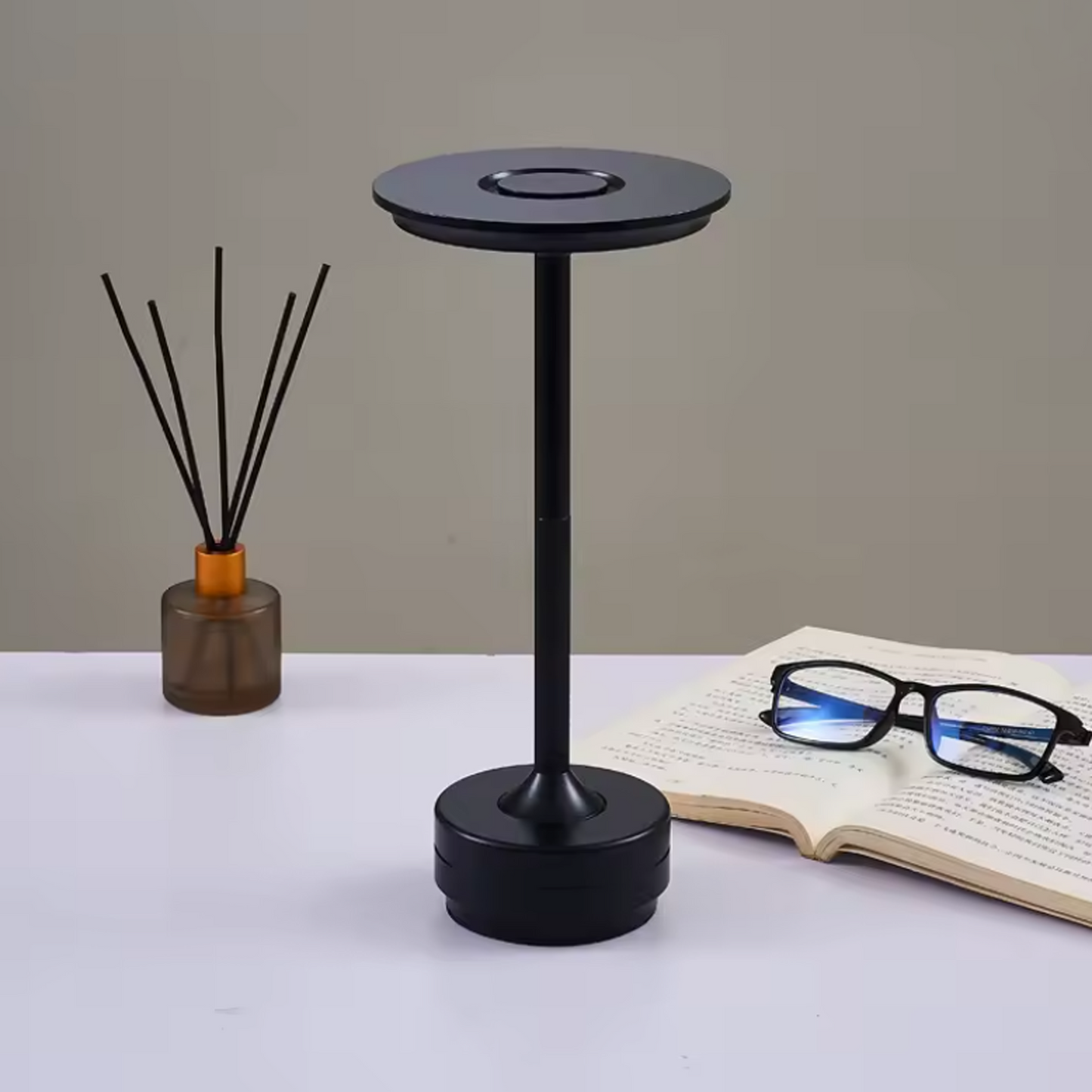 Touch wireless lamp