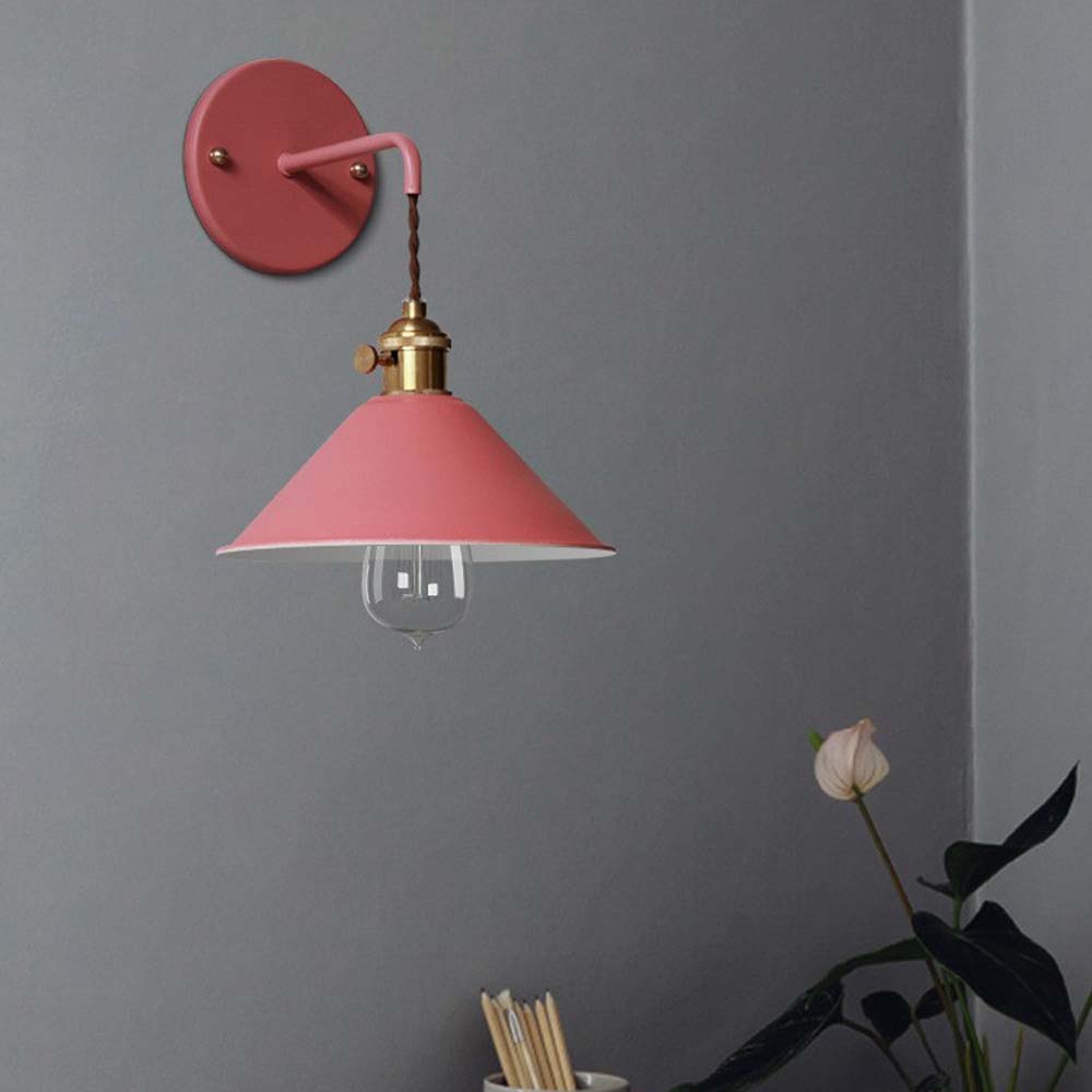 Wall sconce in retro style.