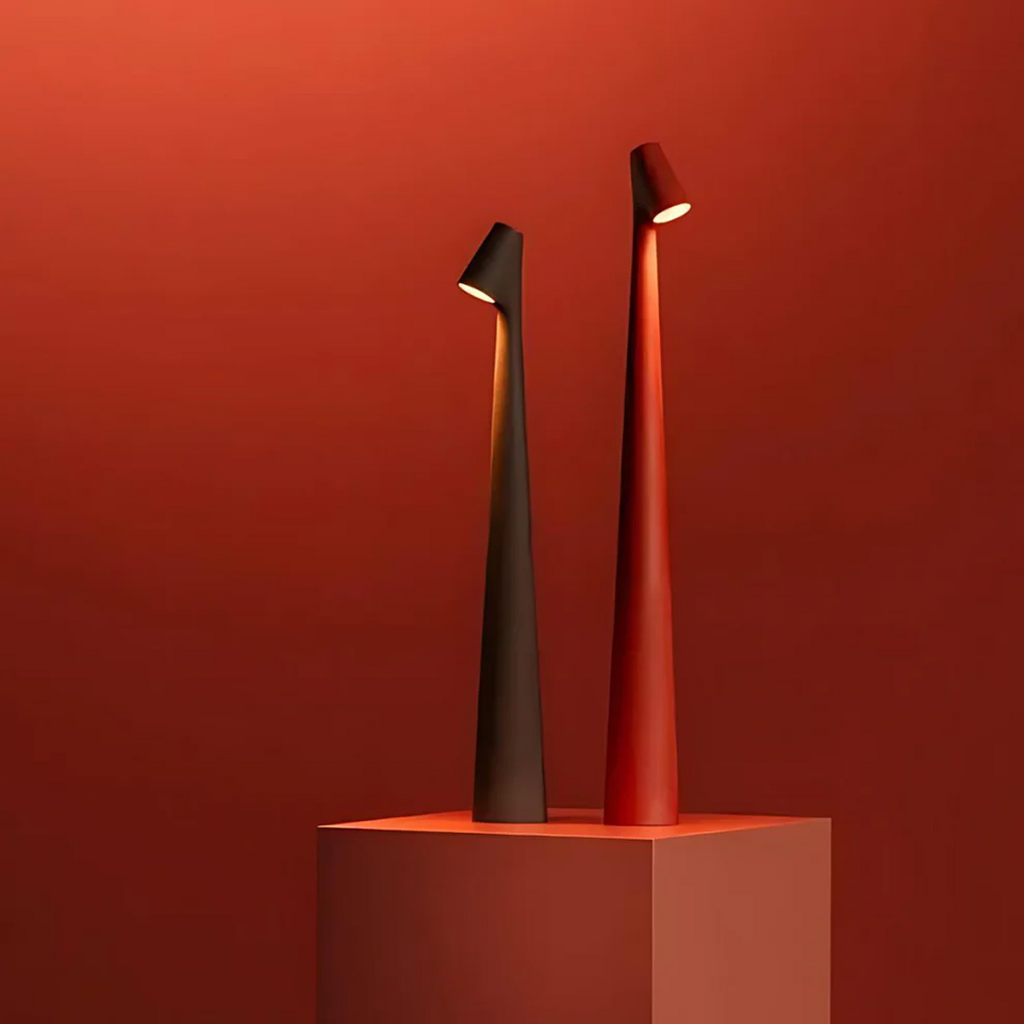 Table lamp – street lantern style.