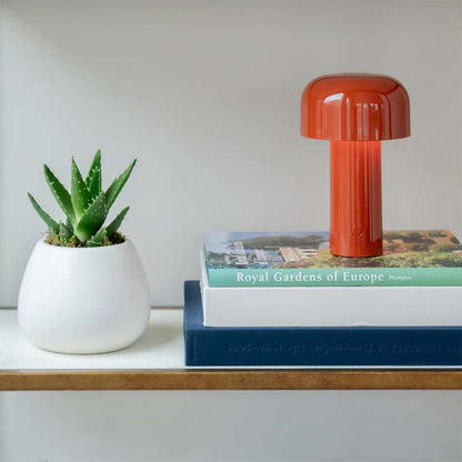 Portable table lamp